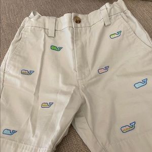 Vineyard Vines shorts